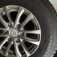 ハイエーススタッドレス195／80 15 4本セットバリ山アルミ付き‼️
の画像