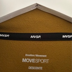 DESCENTE デサント MoveSport（ムーブスポーツ）  S.F.TECH SHIELD ソフトウォーム フルジップフーディーの画像