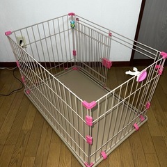ペットのサークル/ワンチャンのケージの画像