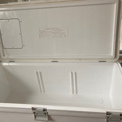 クーラーボックス　76Lの画像