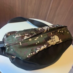 《取引決まりました》《美品》ノースフェイス《ショルダーバッグ》の画像