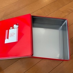 21日迄　キティーちゃんお菓子の缶の画像