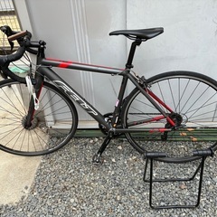 Feltロードバイク　高校通学に　空気入れ付きの画像