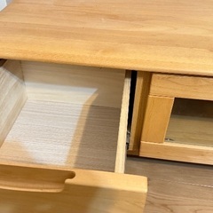 テレビボード（引き出し付き）の画像