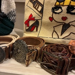 ⑩フリマ　バザー　蚤の市風　お宝バラ売り一つ1000円から1500円までの画像