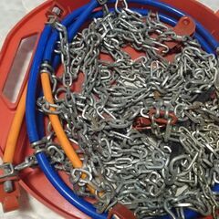 車タイヤチェーンの画像