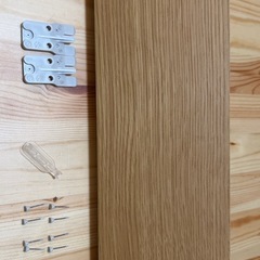 壁に付けられる家具棚　　オーク材突板　３０ｃｍの画像