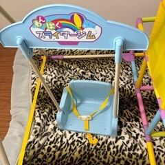 子供用ジム　、ブランコの画像