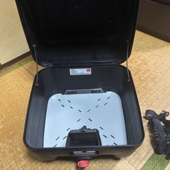 GIVIジビ　 リアボックス　モノロック32L B32NB-ADVの画像