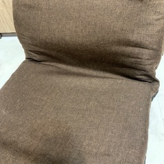 ❤️最終断捨離早いもの勝ち❤️目立つ汚れは無し　座椅子　クッションヘタリはあります。の画像