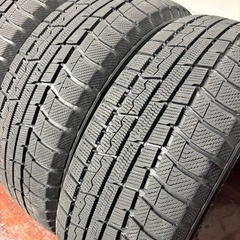 215/60/17冬トーヨーの画像