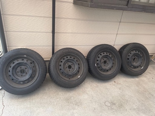 TOYO スタッドレスタイヤ205/60R16 プリウスα 4本 (模津狐狸森蔵) 泉の