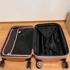 スーツケースの画像