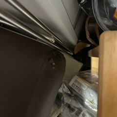 本日引取り希望。高さ調節可能、革張りベットの画像