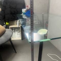 ガラステーブルの画像