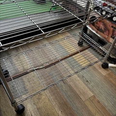 キャスター付き スチールラック 高さ155㎝×横幅74㎝×奥行34㎝の画像