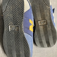 21cm ニューバランス　紺　黄色
の画像