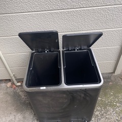 高級ゴミ箱の画像