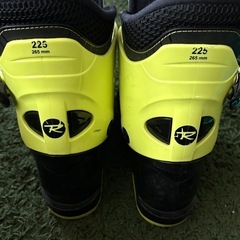 ジュニア　ROSSIGNOL スキーセットロシ122cm 板22.5cmブーツの画像