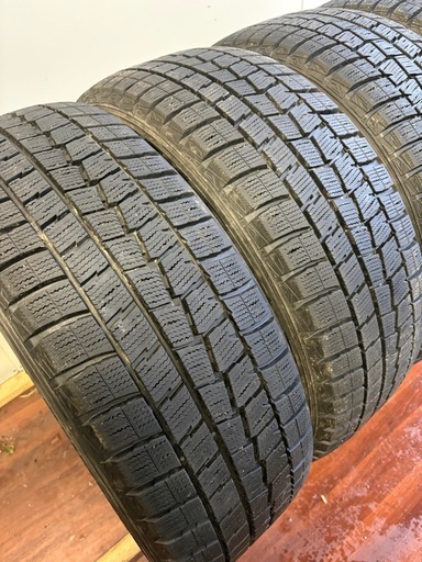 225/50/18冬ダンロップ