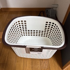 洗濯カゴの画像