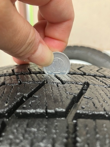 ⓶軽スタッドレスタイヤ　155/65R13