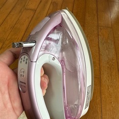 現状渡し　TOSHIBA  アイロンの画像