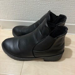 ショートブーツの画像