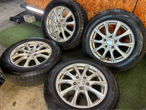 お取引き中、205/60R16?バリ溝⭐️⭐️2023年YOKOHAMAスタッドレスアルミ4本セット?16×6.5J⭐️5H×pcd1
