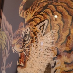 虎 刺繍画　アート 62cm×51cmの画像