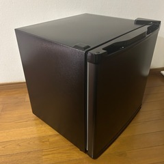 新品冷凍庫ですの画像