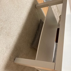 IKEA コーヒーテーブル　白の画像