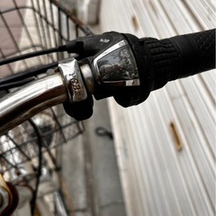 Mallis シルバー　ギア付きカゴ付き自転車　シティサイクル　ママチャリ　の画像