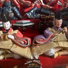 ガラスケース入り雛人形　5段　オルゴール付きの画像