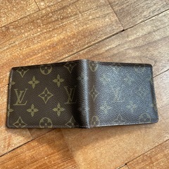 ルイヴィトンの財布の画像