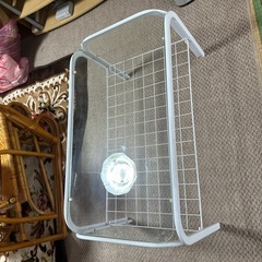 ガラステーブル　コーヒーテーブルの画像