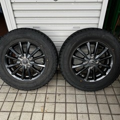 14インチアルミホイール付きスタッドレスタイヤの画像