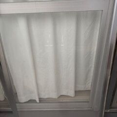 大阪府営住宅　網戸　美品　引き取りのみ　金具・戸車付き　77×115①の画像