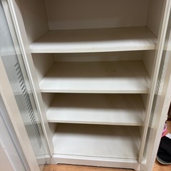 食器棚の画像