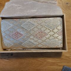 和装用バッグと財布の画像