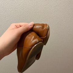 【アダムエロペ】23.5cm　ブラウンレザー スクエアトゥフラットシューズの画像