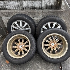 スタッドレスタイヤ、ホイールセット205/60/R16の画像