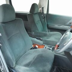 ぽちっとしてみてください。トヨタ　ワンボックスです。の画像