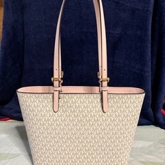 マイケルコースバックの画像