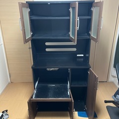 食器棚(コンセント2口付)の画像