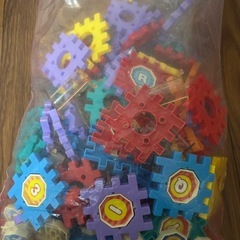ギア型ブロックおもちゃ 大量セットの画像