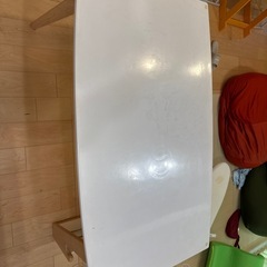 ダイニングテーブルの画像