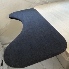 【在宅ワーク向け】サンワダイレクト 肘置き・リストレスト ワンタッチ固定 幅60.5cmの画像