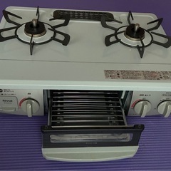 ほぼ新品25年製コンロ都市ガス　26年2月売るリンナイ ガステーブルRTE13Aの画像