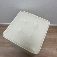 ドレッサー椅子の画像